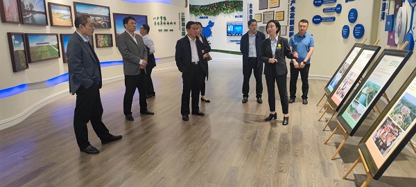 王思軍一行考察重慶市康養產業